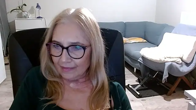 sofia xkiss online show from 02/07/25, 05:40