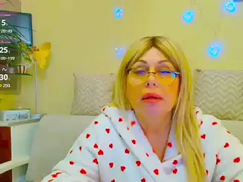 SusieNoreen online show from 02/19/25, 10:23