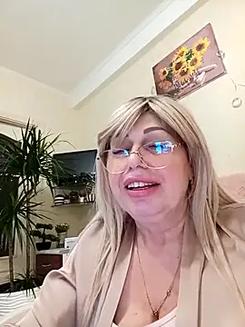 SusieNoreen online show from 02/23/25, 10:06