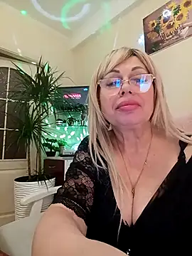 SusieNoreen online show from 02/26/25, 02:14