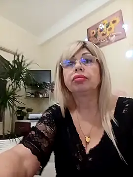SusieNoreen online show from 02/28/25, 01:15