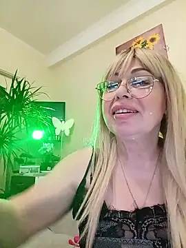 SusieNoreen online show from 03/11/25, 12:44