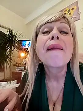 SusieNoreen online show from 03/14/25, 04:54