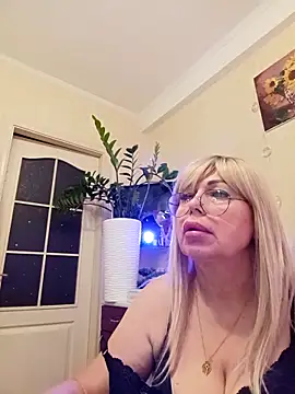 SusieNoreen online show from 09/12/25, 12:11