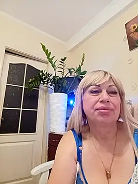 SusieNoreen online show from 09/19/25, 11:49