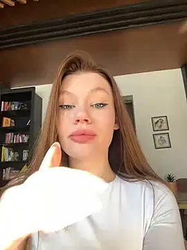 justmila online show from 12/28/24, 09:42