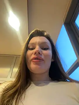 justmila online show from 01/21/25, 04:05