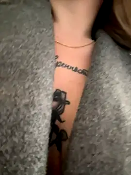 justmila online show from 10/05/25, 08:12