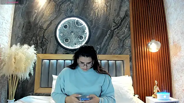Snapshot of BellaPeers_ chatting on 05/26/26, 10:44 BellaPeers online show from 05/26/26, 10:44