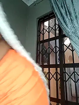 Snapshot of Shria107 chatting on 02/17/25, 04:15 Shria107 online show from 02/17/25, 04:15