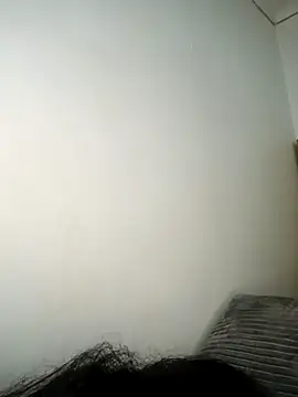 Snapshot of Shria107 chatting on 09/21/25, 08:32 Shria107 online show from 09/21/25, 08:32