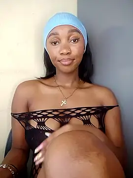 Snapshot of Shria107 chatting on 10/30/25, 11:22 Shria107 online show from 10/30/25, 11:22