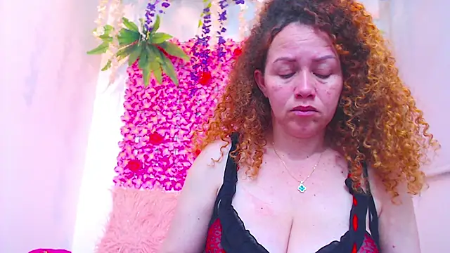 BLONDE SEXYHOT online show from 11/25/25, 01:49