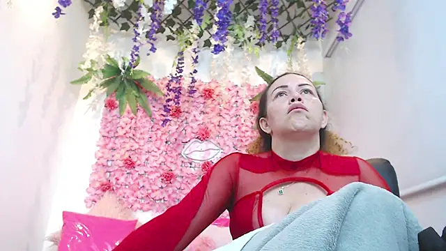 BLONDE SEXYHOT online show from 12/14/25, 01:27