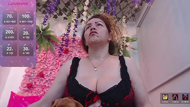 BLONDE SEXYHOT online show from 02/19/26, 10:00