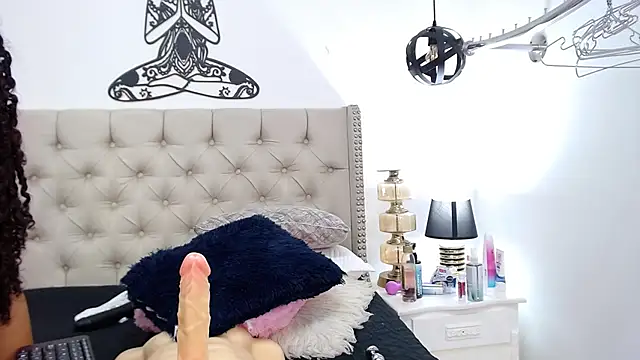 natasha cortez online show from 01/30/25, 09:04