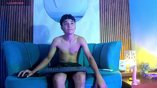 Austin Cardieff online show from 01/12/25, 12:44