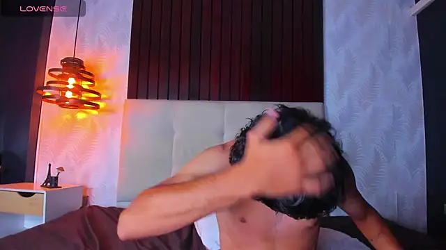 Austin Cardieff online show from 03/03/25, 09:33