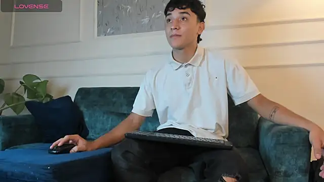 Austin Cardieff online show from 03/19/25, 03:20