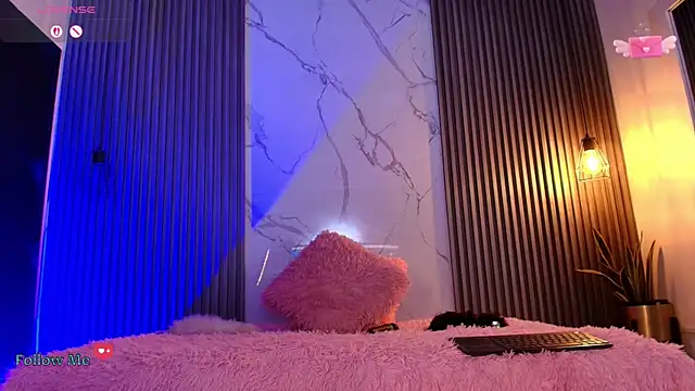 Iamvictoria06 online show from 10/18/25, 08:20