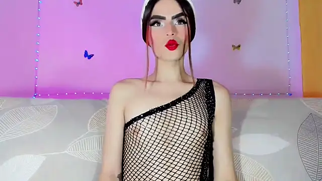 TatiGil online show from 05/27/26, 07:55