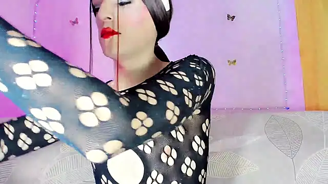 TatiGil online show from 06/30/26, 04:30