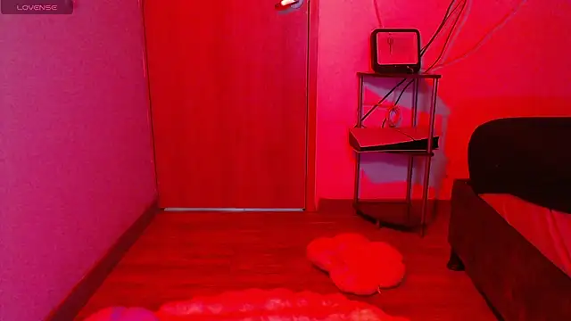 Skarlet Adams28 online show from 10/15/25, 10:43