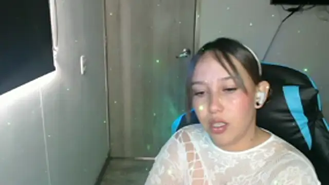 Skarlet Adams28 online show from 03/04/26, 09:10