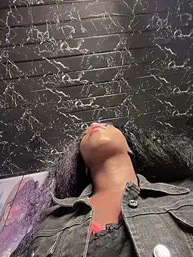 Thyana LS online show from 02/13/25, 01:15