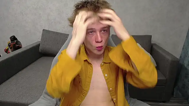 Snapshot of sweetserenity5 chatting on 03/18/25, 08:04 sweetserenity5 online show from 03/18/25, 08:04