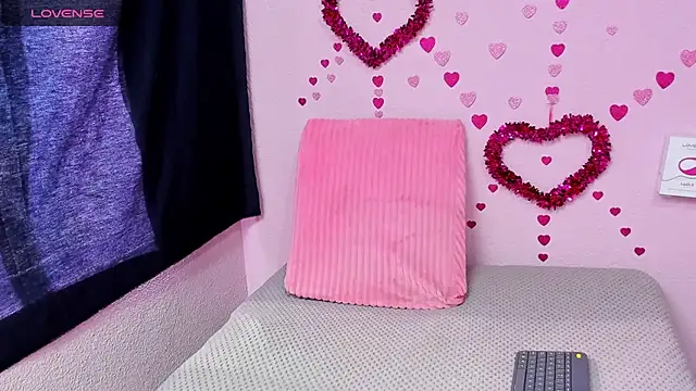 Giia39 online show from 02/19/25, 01:39