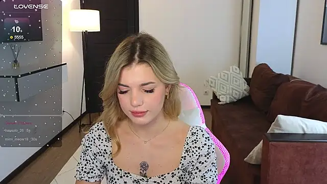 Snapshot of adrianawow1 chatting on 03/14/25, 09:21 adrianawow1 online show from 03/14/25, 09:21