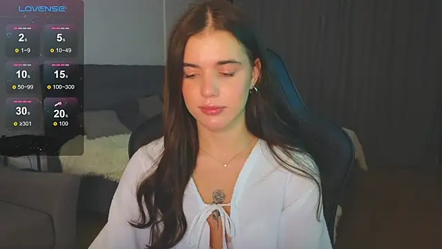 Snapshot of adrianawow1 chatting on 09/10/25, 07:14 adrianawow1 online show from 09/10/25, 07:14