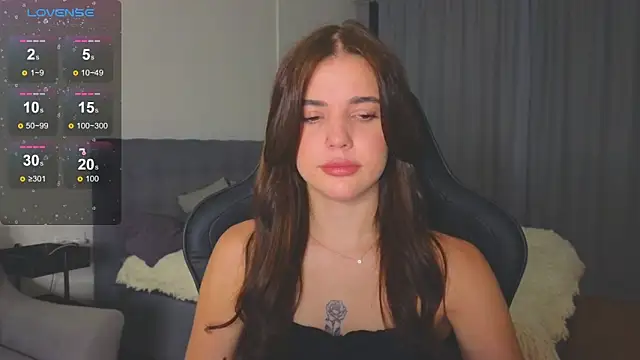 Snapshot of adrianawow1 chatting on 10/03/25, 01:13 adrianawow1 online show from 10/03/25, 01:13