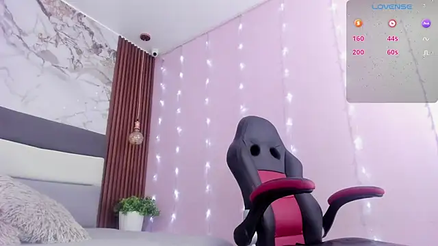 ALICESTARKK online show from 02/09/26, 01:26