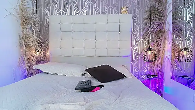 LeylaRangel online show from 11/25/25, 03:50