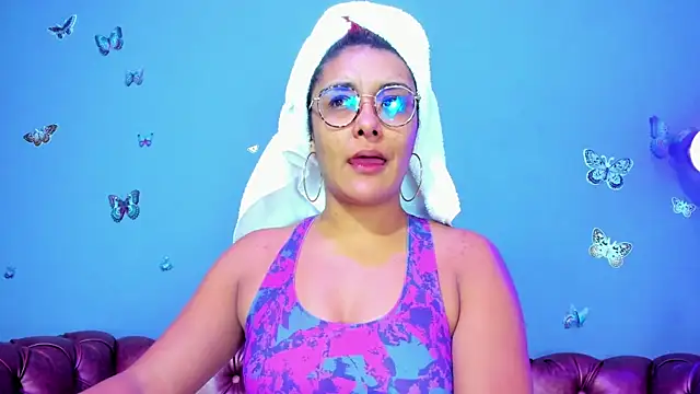 Kaira mosse online show from 05/10/26, 11:37