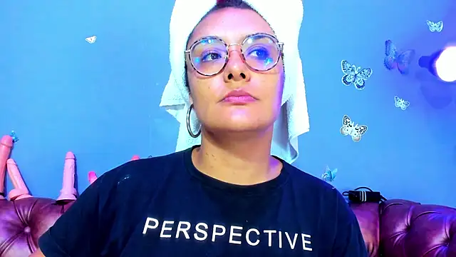 Kaira mosse online show from 05/28/26, 11:51