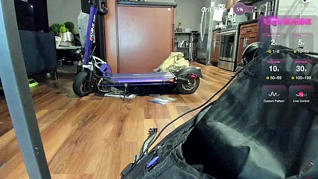 Snapshot of aaron_s_x chatting on 01/08/25, 04:55 aaron s x online show from 01/08/25, 04:55