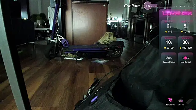 Snapshot of aaron_s_x chatting on 01/08/25, 02:03 aaron s x online show from 01/08/25, 02:03