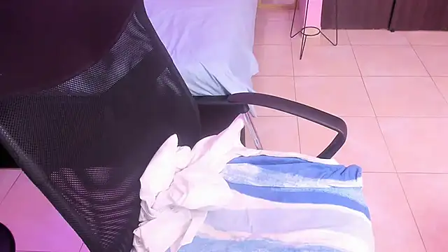 TEE DIRTY SQUIRT online show from 09/11/25, 07:25