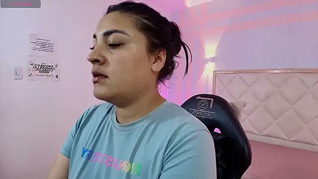 Brendda tay online show from 02/20/26, 03:03