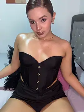 Snapshot of Melanyprada chatting on 06/05/26, 04:30 Melanyprada online show from 06/05/26, 04:30
