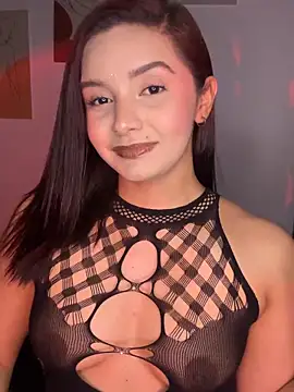 Snapshot of Melanyprada chatting on 06/17/26, 04:59 Melanyprada online show from 06/17/26, 04:59