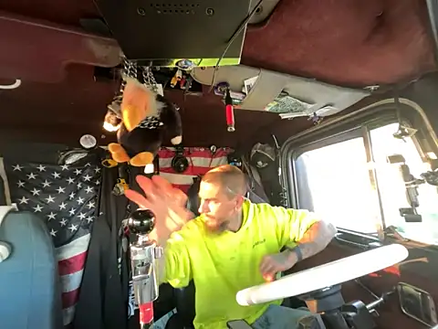 XMeF10 online show from 04/14/26, 11:16