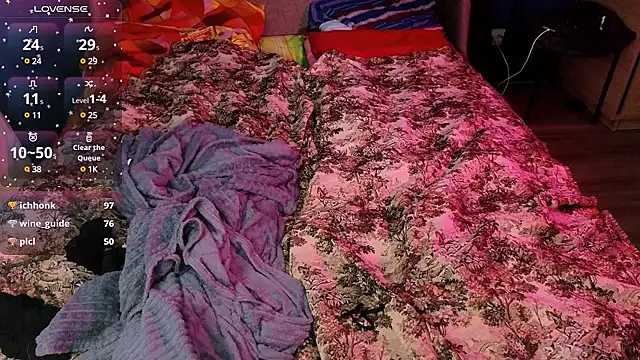 Ruyjin Choi online show from 12/25/24, 10:48