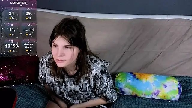 Ruyjin Choi online show from 02/19/25, 03:49