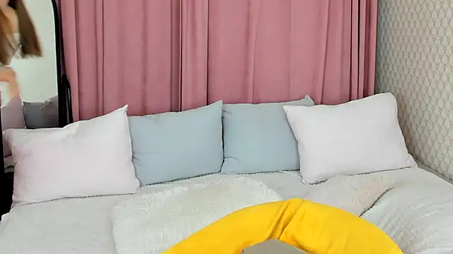 BritneyCruze online show from 12/07/24, 10:12