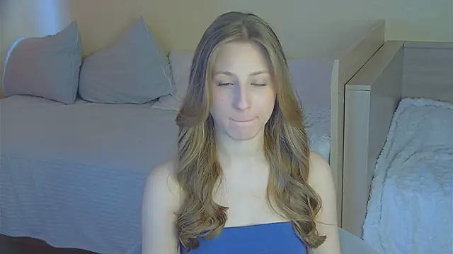 BritneyCruze online show from 04/22/26, 10:28