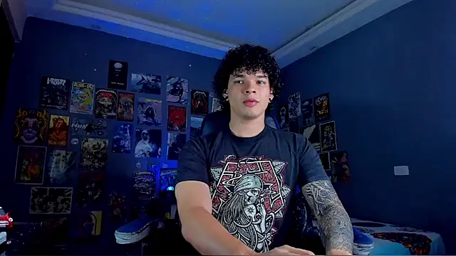 Snapshot of soy_ian_ chatting on 09/12/25, 12:33 soy ian online show from 09/12/25, 12:33